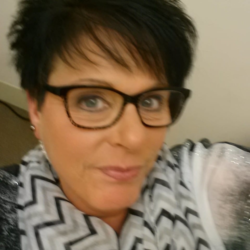 Meet your Posher, Pamela